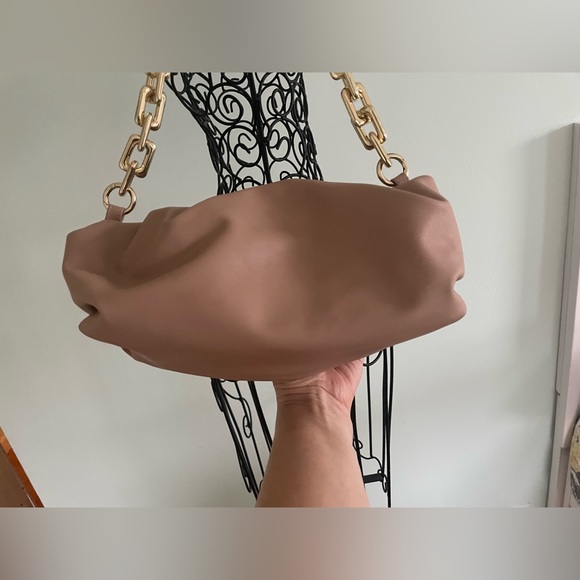 Bottega inspired Beige Dumpling Bag with Gold Chain - Picture 9 of 16